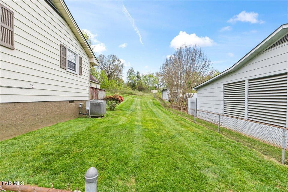 Photo #33: 116 Byrd Street