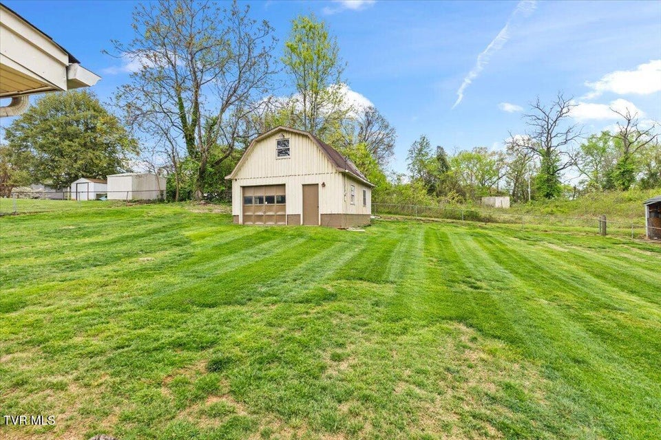 Photo #34: 116 Byrd Street