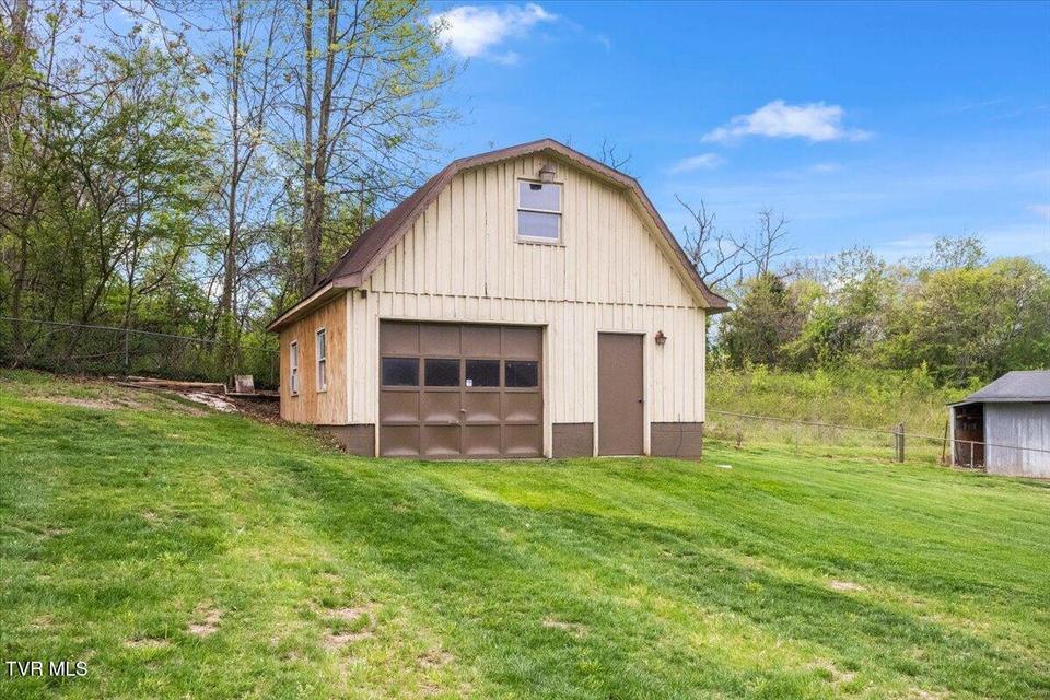 Photo #38: 116 Byrd Street