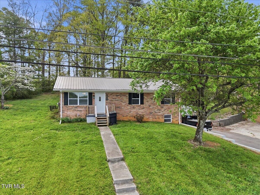 Photo #3: 1698 Elgin Drive