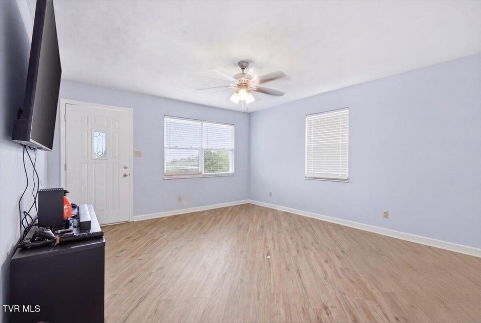 Photo #5: 1698 Elgin Drive