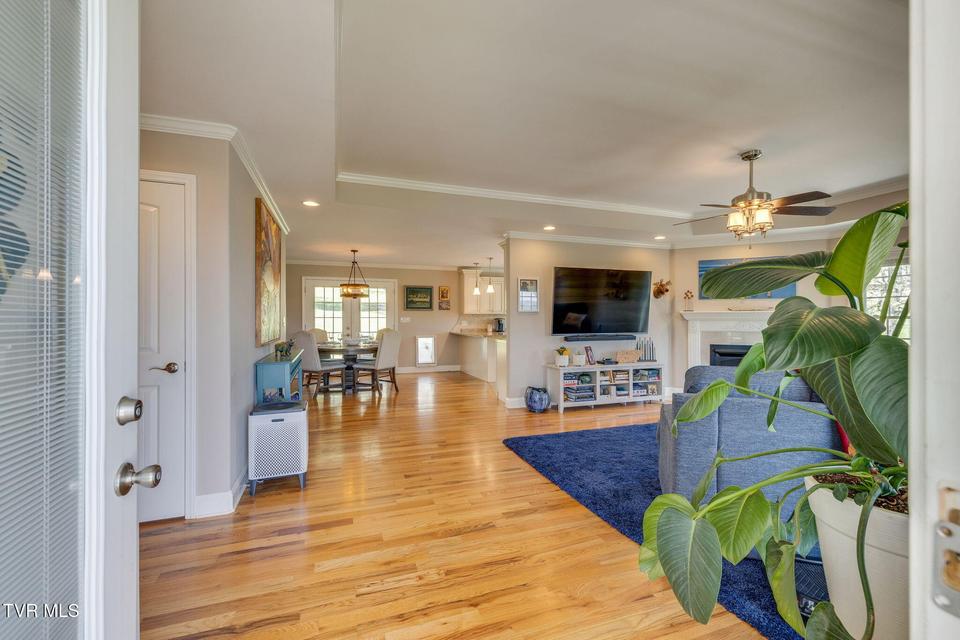 Photo #8: 1062 Caprice Street