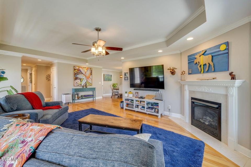 Photo #12: 1062 Caprice Street