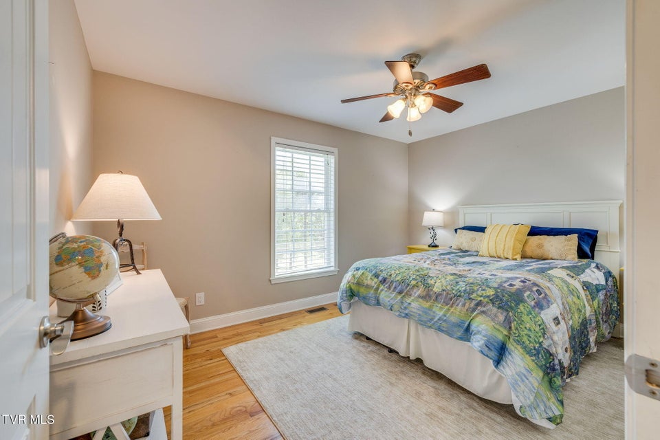 Photo #25: 1062 Caprice Street