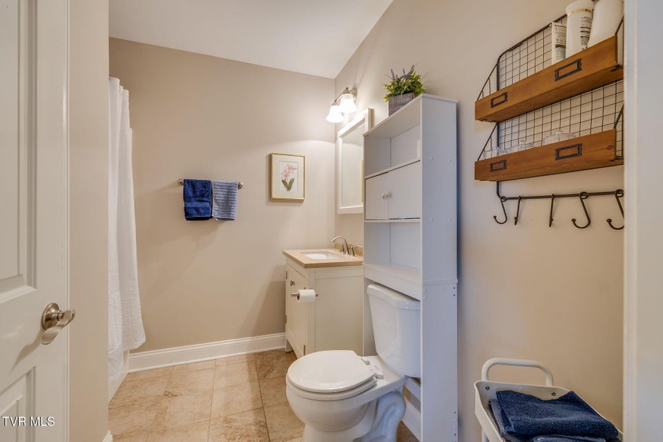 Photo #35: 1062 Caprice Street