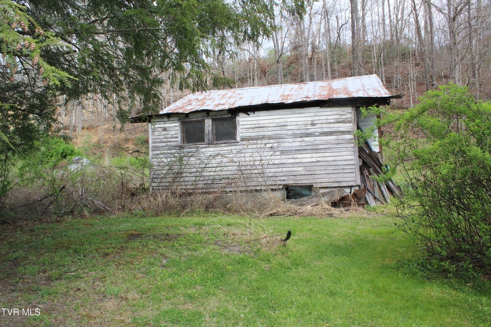 Photo #10: 4598 4550 Reeds Creek Road