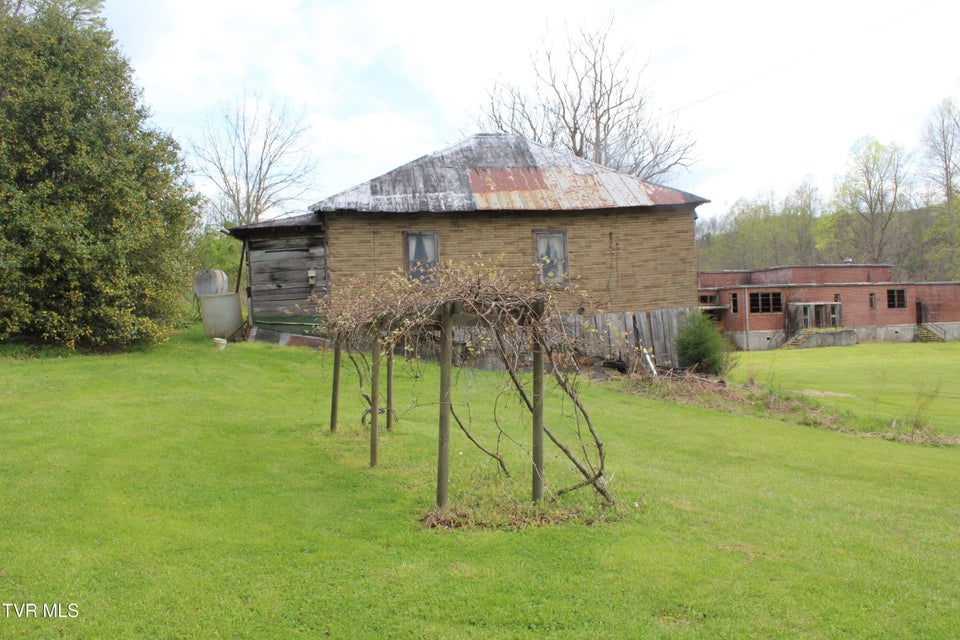 Photo #5: 4598 4550 Reeds Creek Road