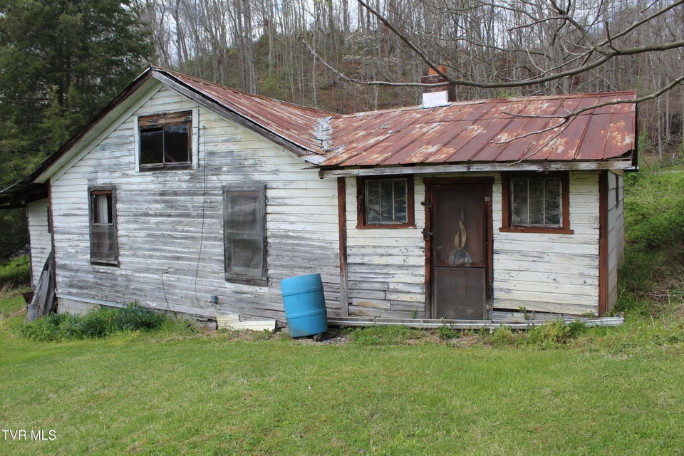 Photo #12: 4598 4550 Reeds Creek Road