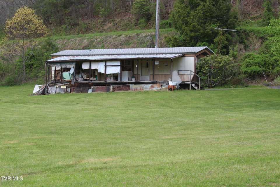 Photo #16: 4598 4550 Reeds Creek Road