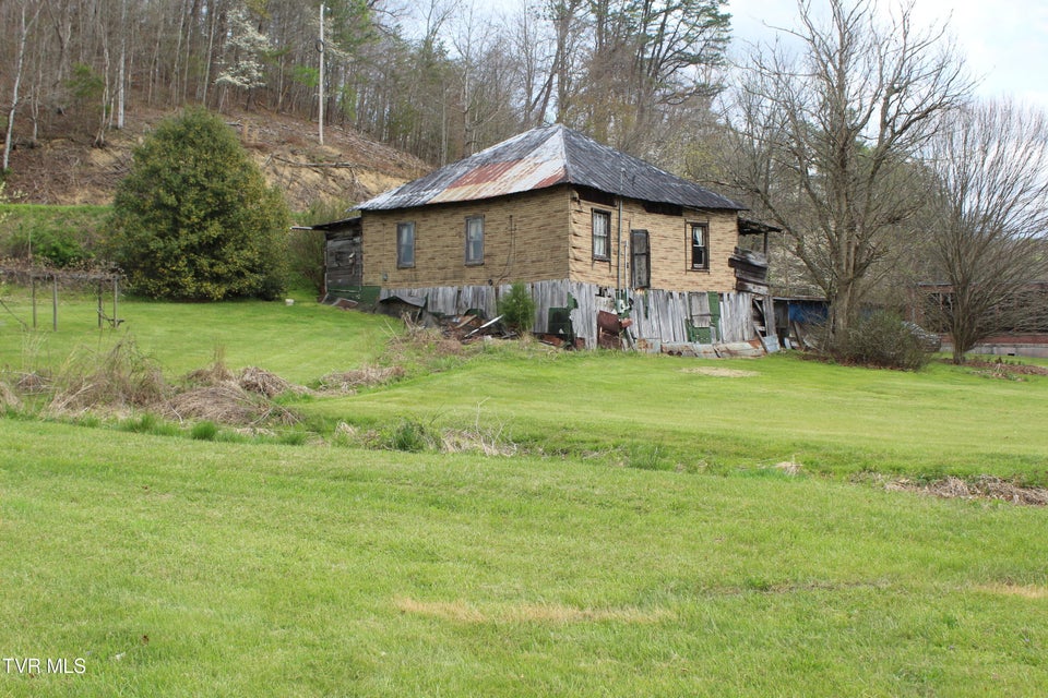 Photo #23: 4598 4550 Reeds Creek Road