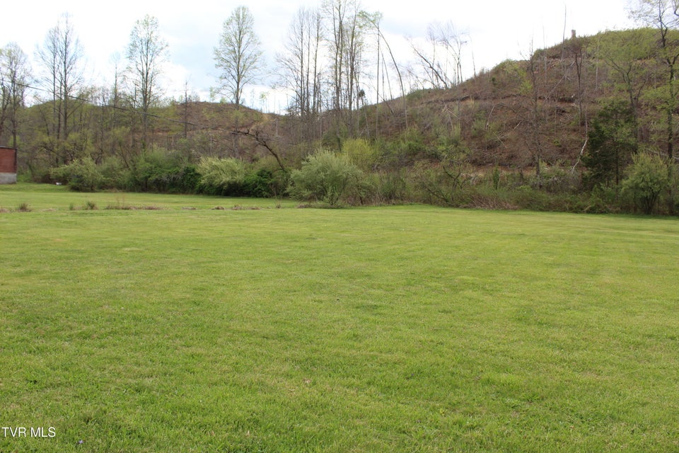 Photo #25: 4598 4550 Reeds Creek Road