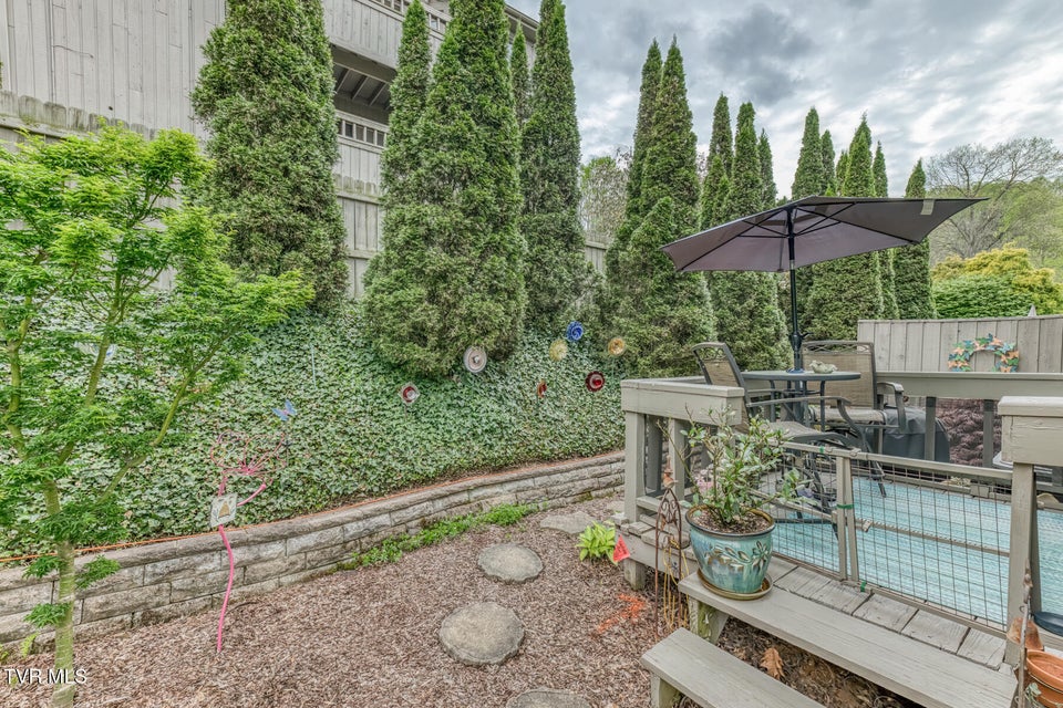 Photo #32: 160 Quail Run