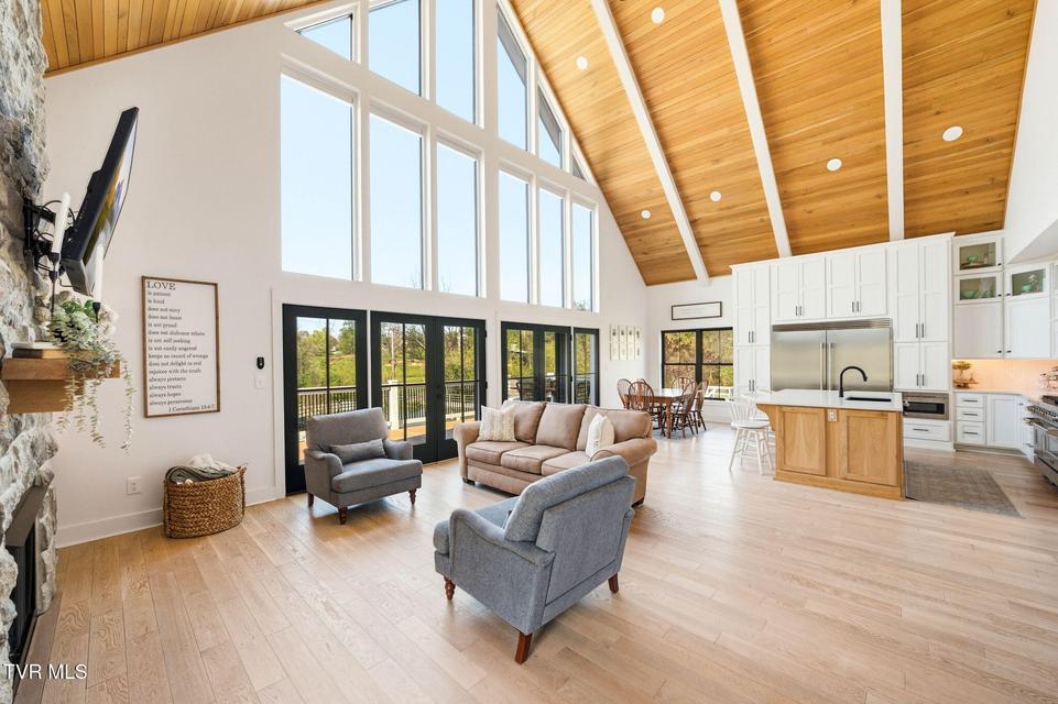 Photo #4: 212 County Farm Road