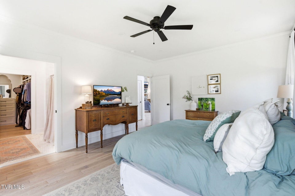 Photo #18: 212 County Farm Road