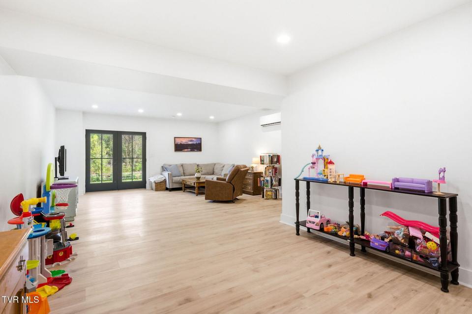 Photo #30: 212 County Farm Road