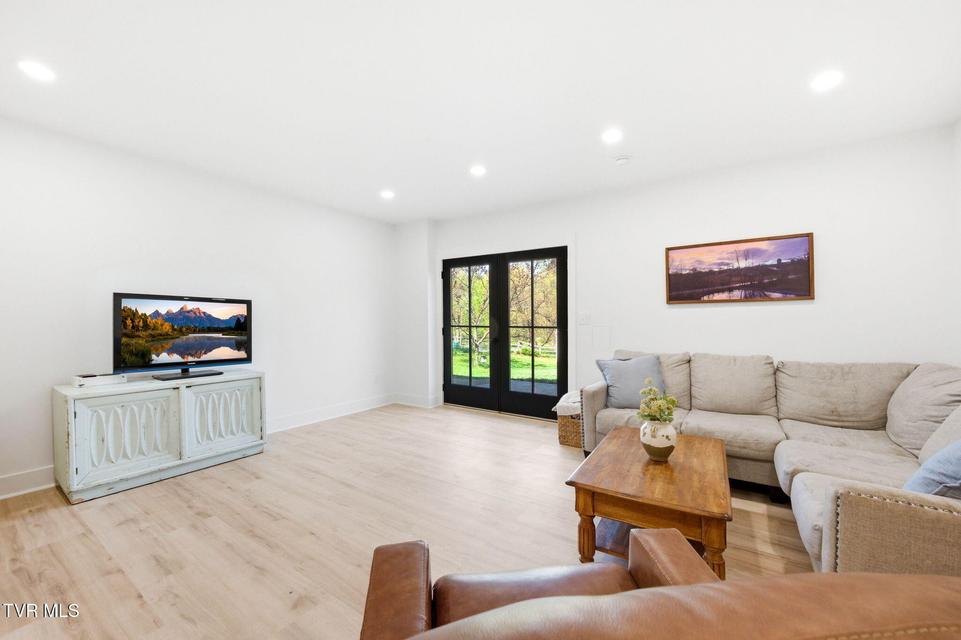 Photo #32: 212 County Farm Road