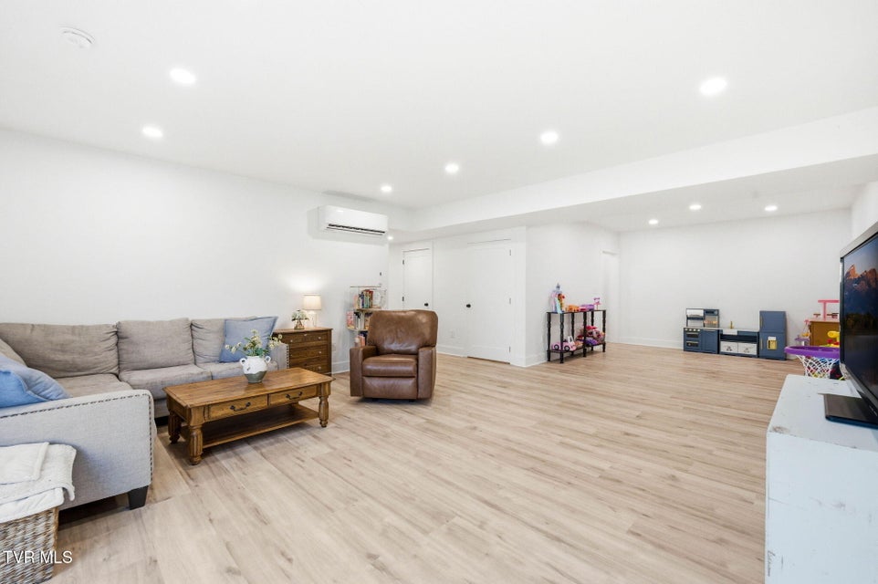 Photo #34: 212 County Farm Road