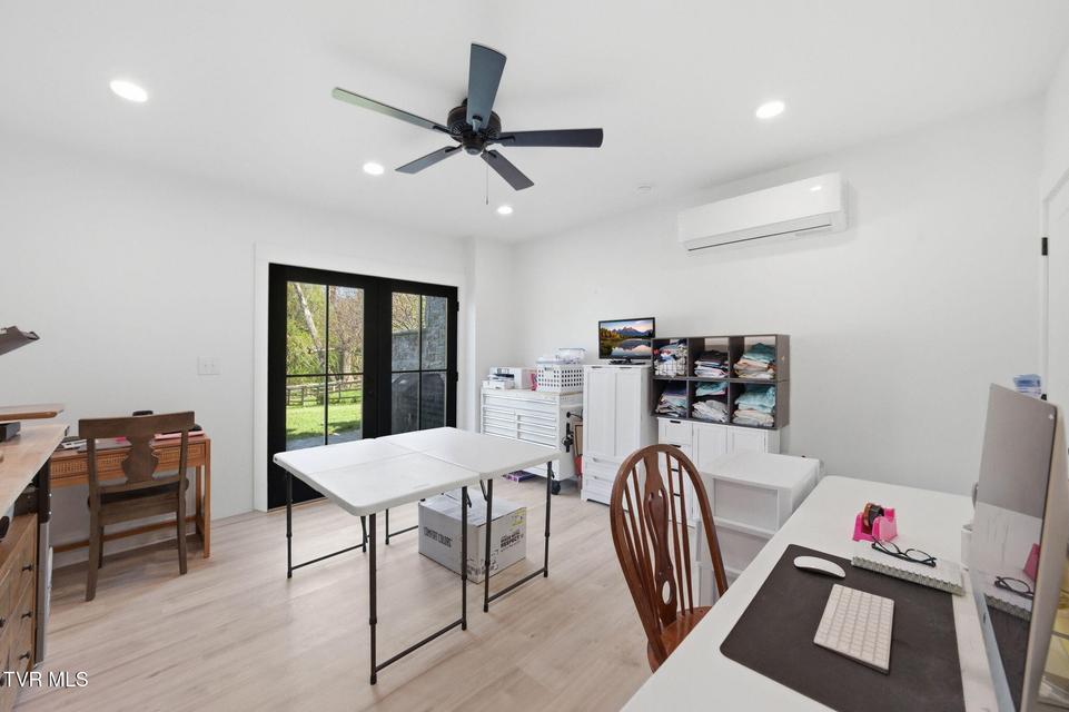 Photo #36: 212 County Farm Road