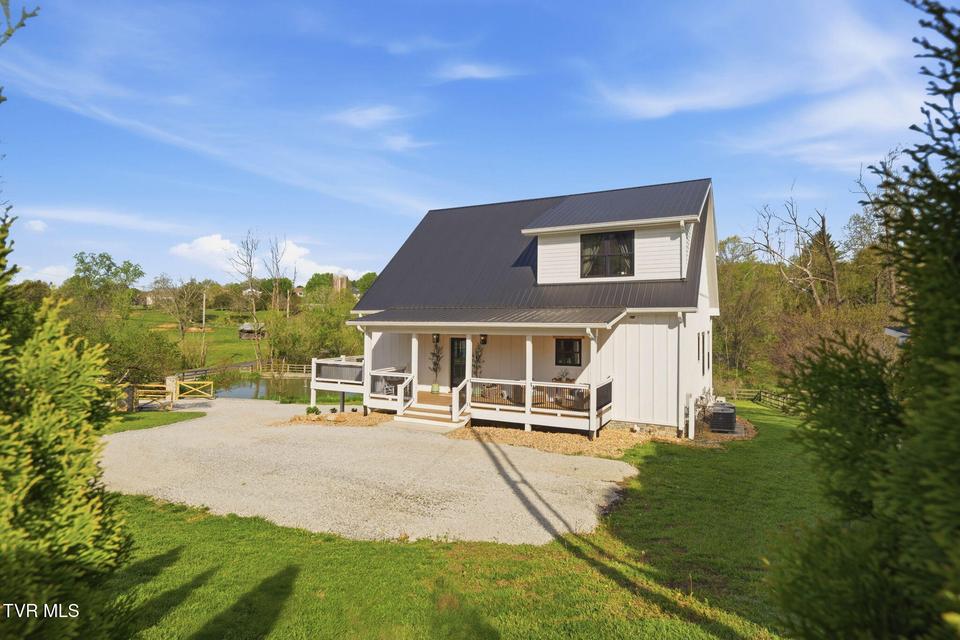 Photo #45: 212 County Farm Road