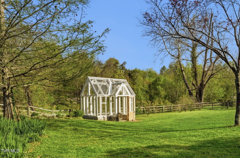 Photo #39: 212 County Farm Road