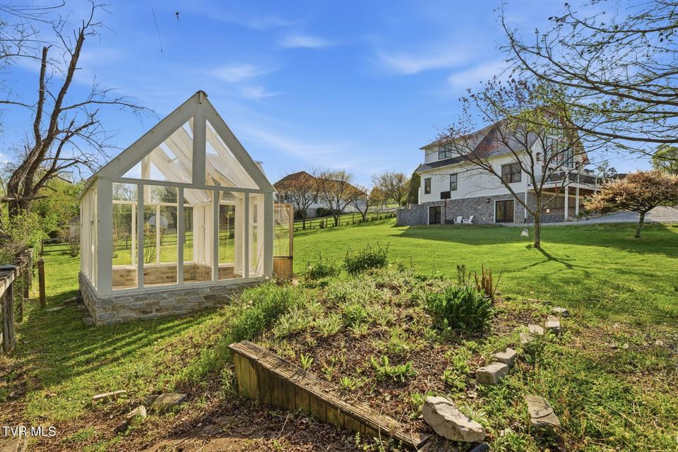 Photo #38: 212 County Farm Road