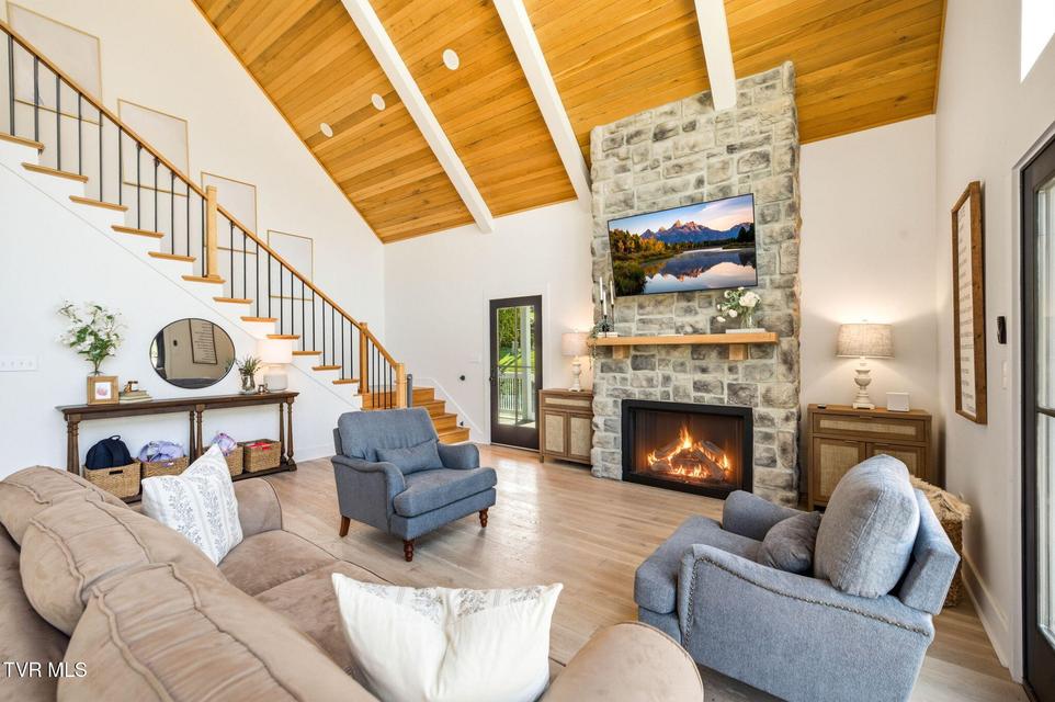 Photo #15: 212 County Farm Road