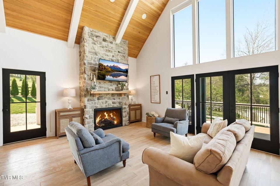 Photo #14: 212 County Farm Road