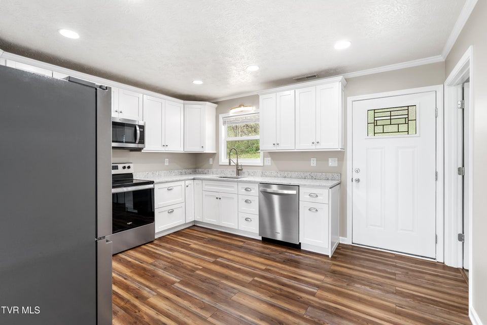 Photo #11: 377 Bandy Road