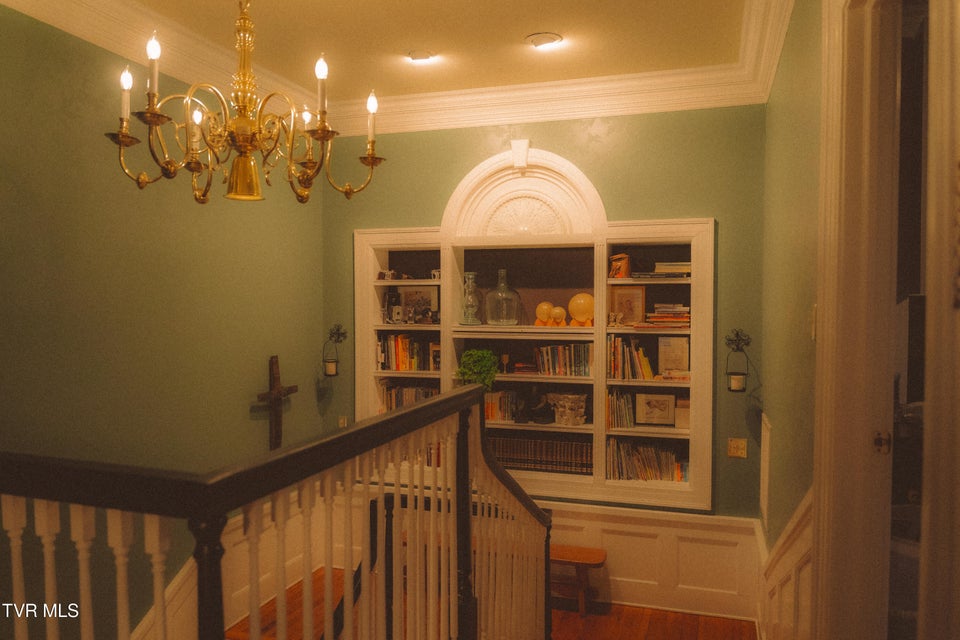 Photo #73: 207 Lynwood Street