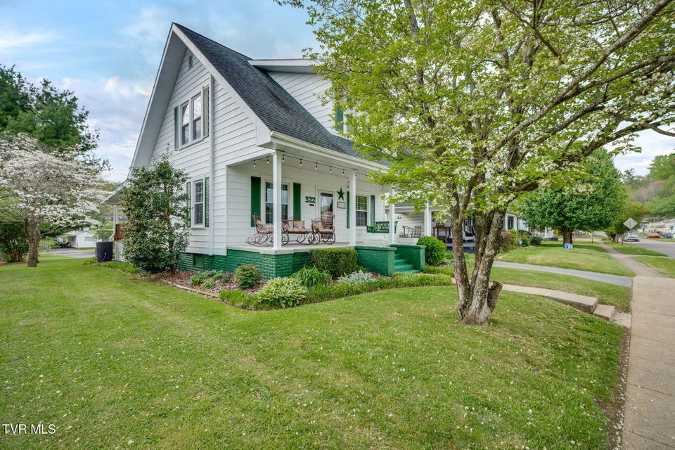 Photo #2: 322 Carolina Avenue