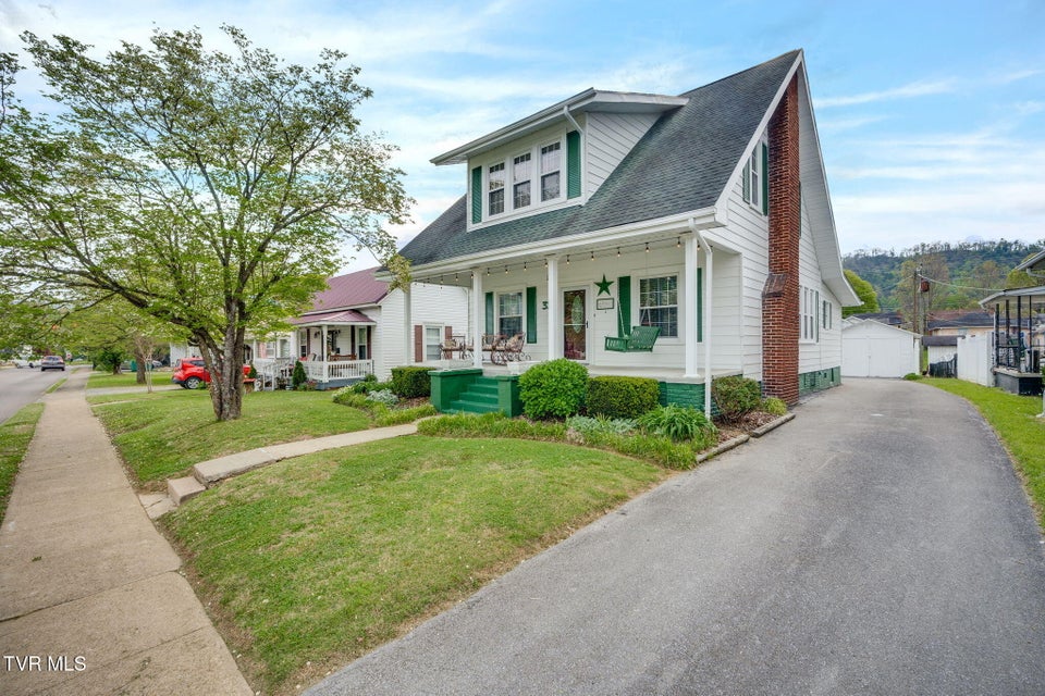 Photo #3: 322 Carolina Avenue