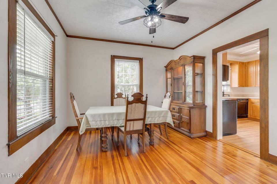 Photo #7: 322 Carolina Avenue