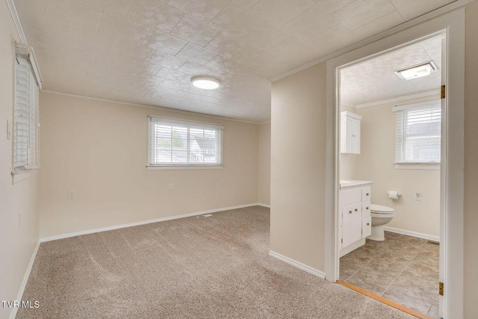 Photo #12: 322 Carolina Avenue