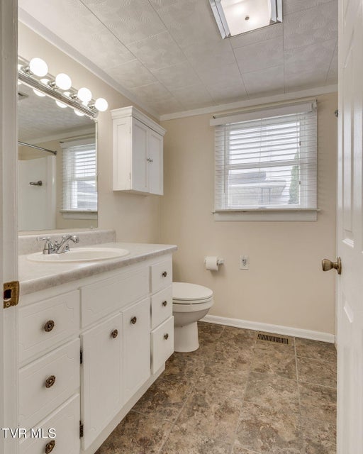 Photo #14: 322 Carolina Avenue