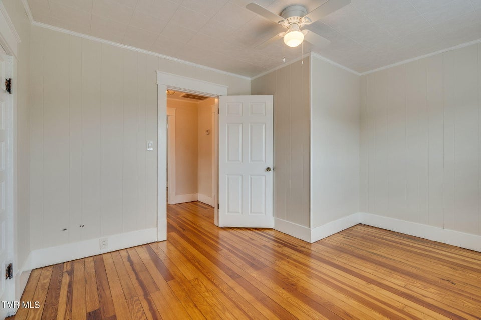 Photo #17: 322 Carolina Avenue