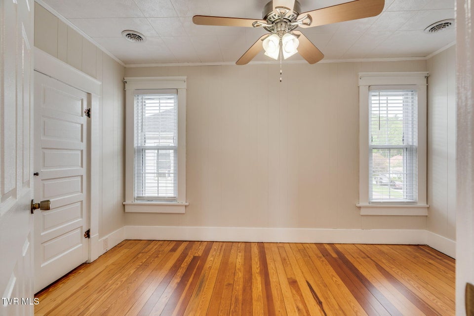 Photo #21: 322 Carolina Avenue