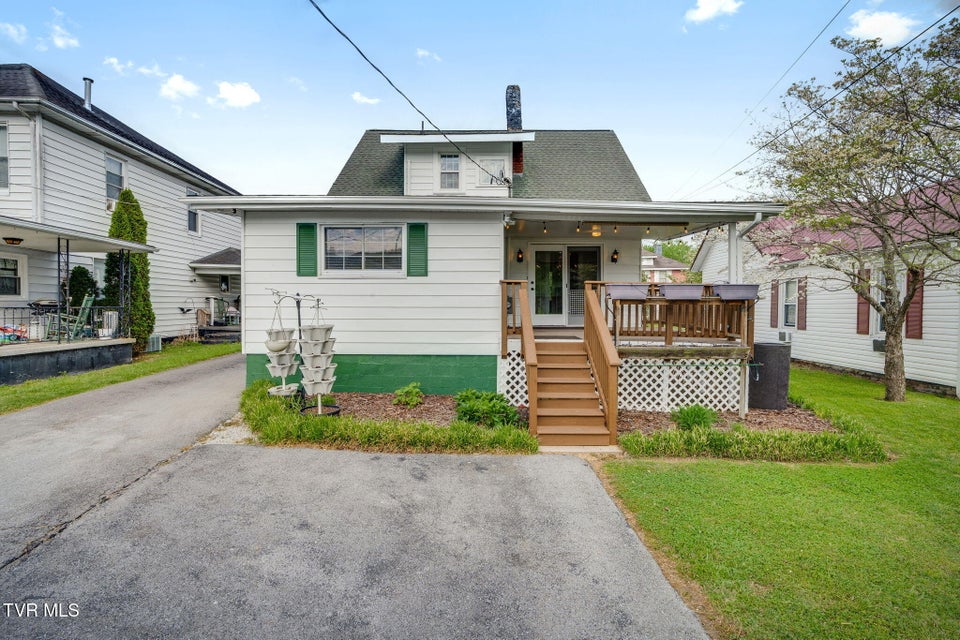 Photo #27: 322 Carolina Avenue