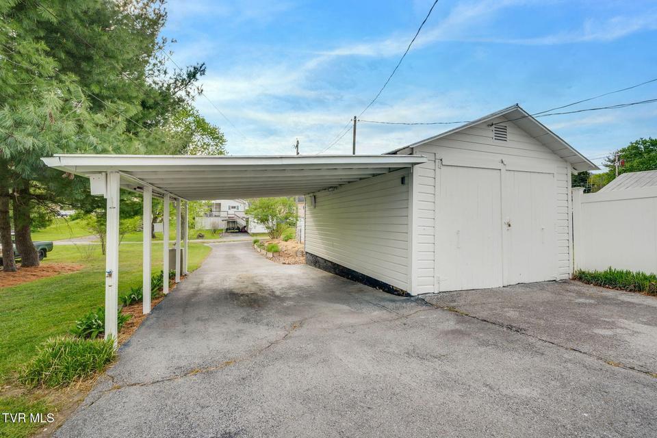 Photo #30: 322 Carolina Avenue