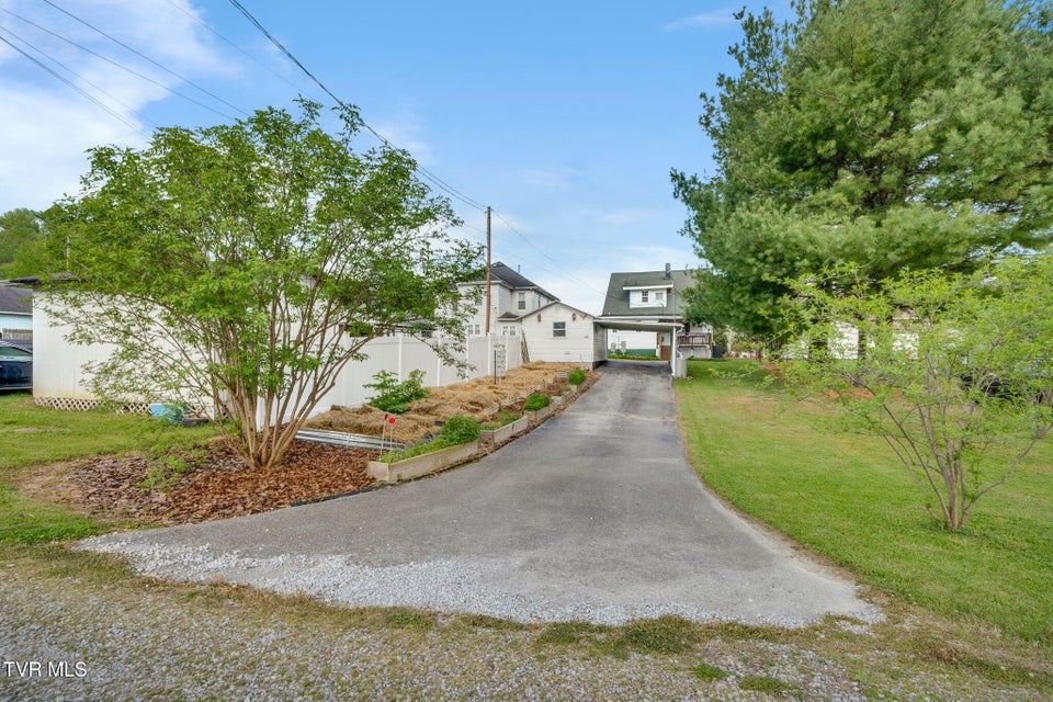 Photo #31: 322 Carolina Avenue