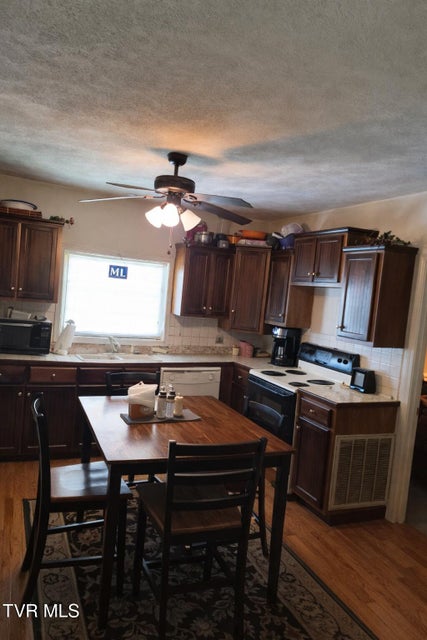 Photo #4: 237 Midland Circle