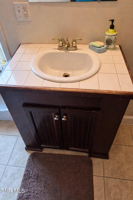 Photo #8: 237 Midland Circle