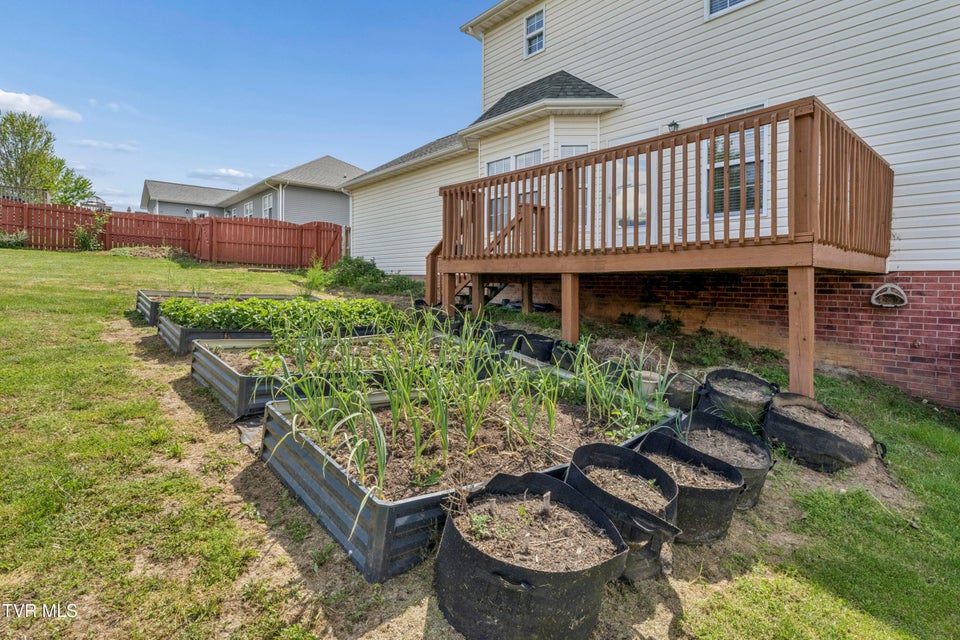 Photo #53: 401 Leesburg Road