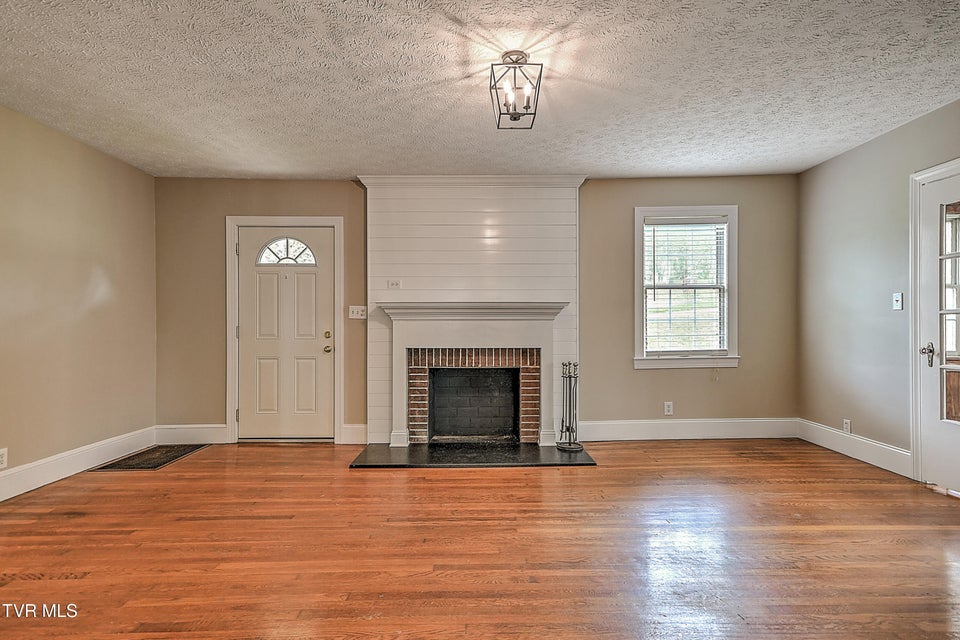 Photo #5: 165 Sevier Avenue