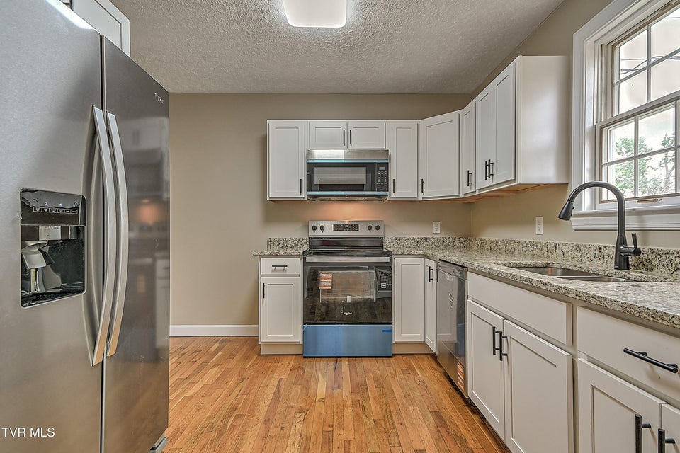 Photo #12: 165 Sevier Avenue