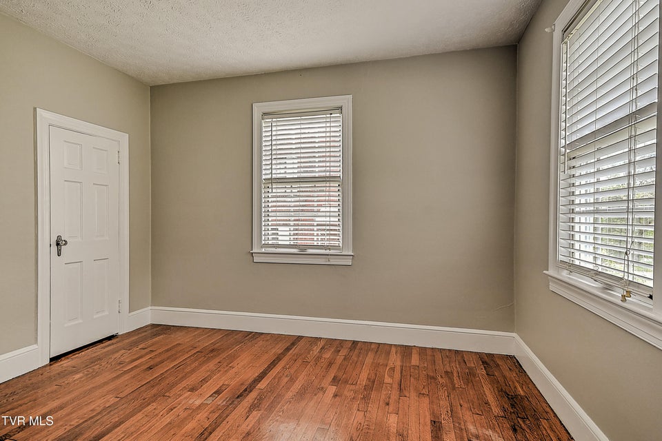 Photo #16: 165 Sevier Avenue