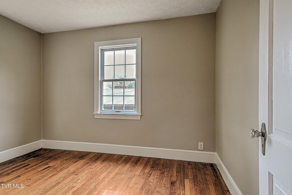 Photo #20: 165 Sevier Avenue