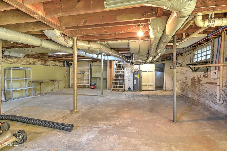 Photo #26: 165 Sevier Avenue