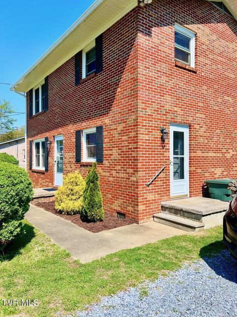 Photo #3: 615 6151/2 Bravo Street