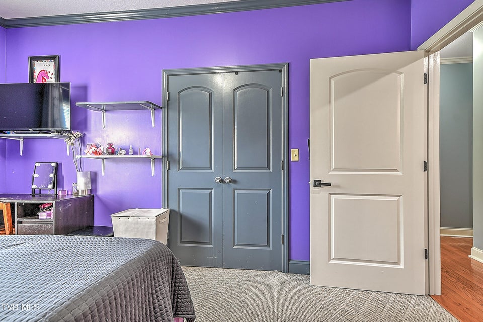 Photo #32: 176 Woodmont Avenue