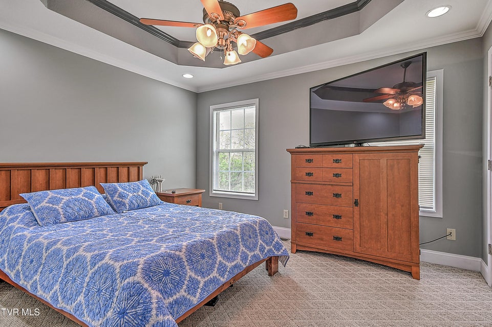 Photo #28: 176 Woodmont Avenue